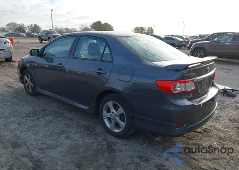 2011 Toyota Corolla S z USA, uszkodzony, nr VIN 2T1BU4EE3BC675195